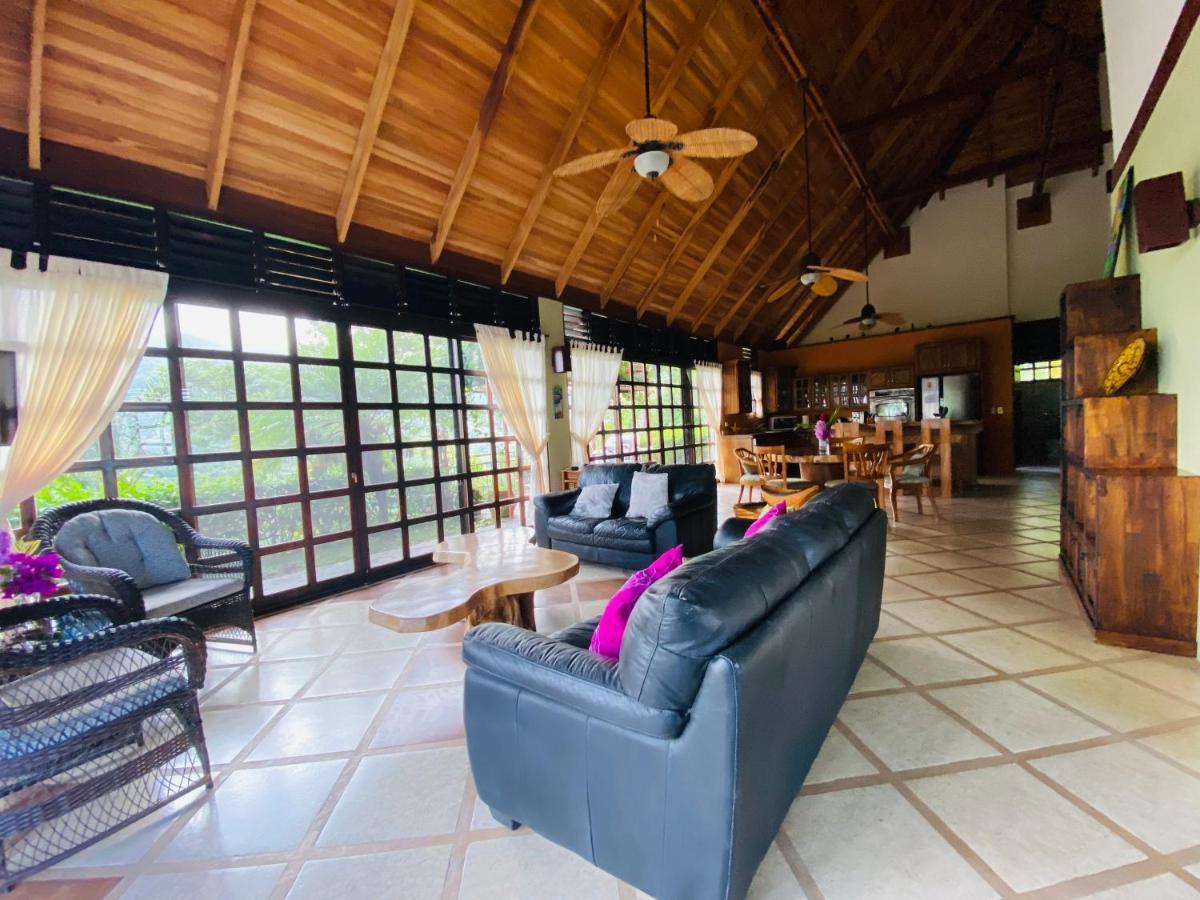 Tropical Balinese Villa Atenas Escobal Εξωτερικό φωτογραφία